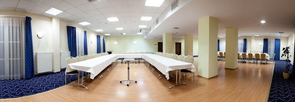 Comfortbiznes פרוז'קוב מראה חיצוני תמונה